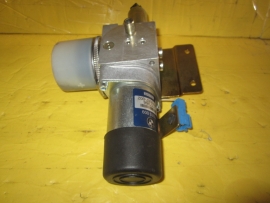 BMW - Trunk Lid Hydraulic Pump - 7015009